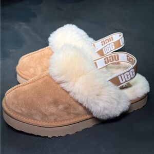 UGG size 6 Tan Suede Slippers with Cream Fluffy Lining